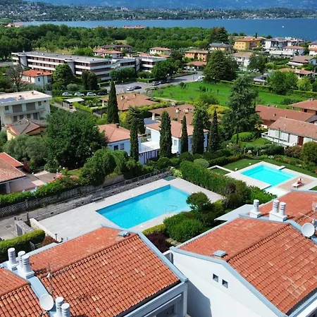 Gloria By Bookinggardalake Apartment Manerba del Garda